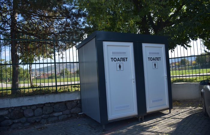 Поставени се тоалетни кабини на шест локации во Кавадарци
